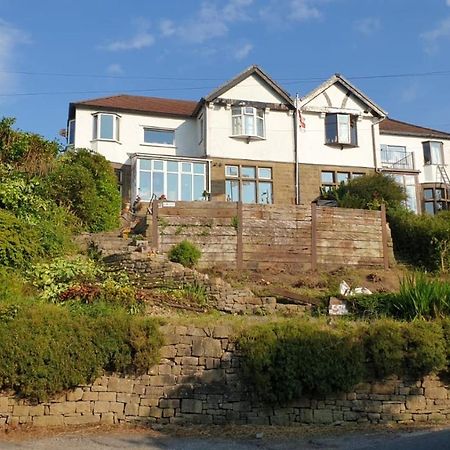 Alma Cliffe Guest House Barnoldswick Bagian luar foto