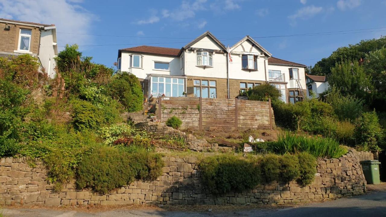 Alma Cliffe Guest House Barnoldswick Bagian luar foto