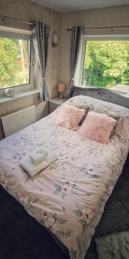Alma Cliffe Guest House Barnoldswick Bagian luar foto
