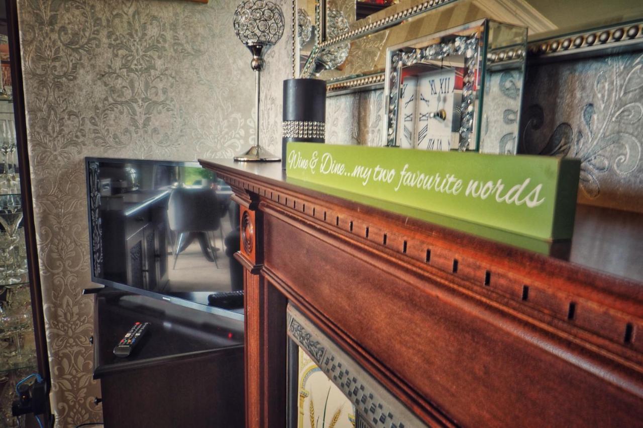 Alma Cliffe Guest House Barnoldswick Bagian luar foto