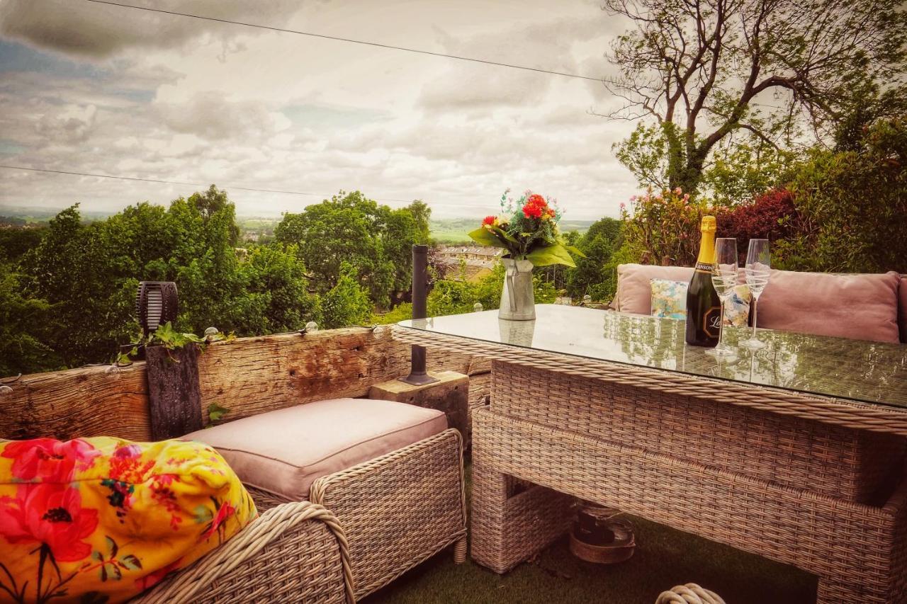 Alma Cliffe Guest House Barnoldswick Bagian luar foto